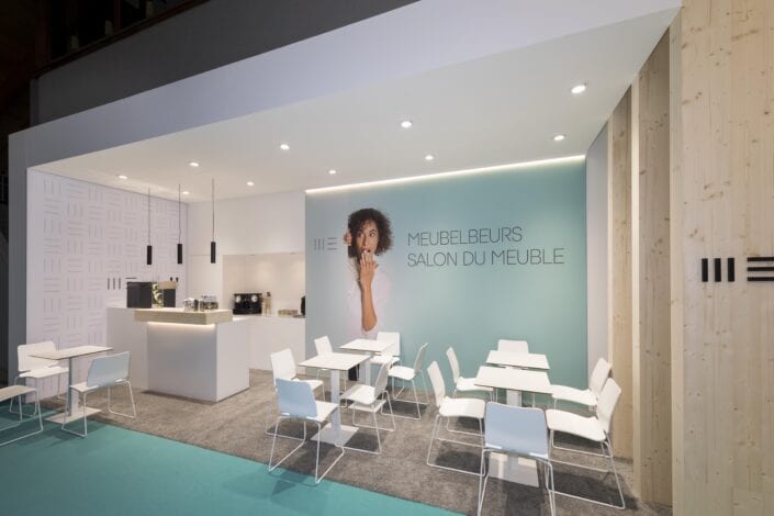 beursstand kleine bar op de Meubelbeurs Brussel