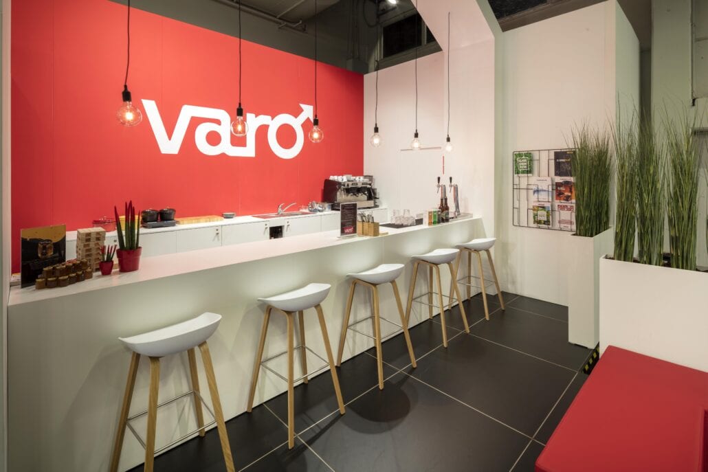 ingerichte bartoog beursstand Varo buitenland