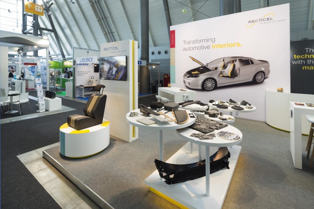 sokkels Recticel AIE leuke presentatiesokkels voor Recticel op de beursstand AIE