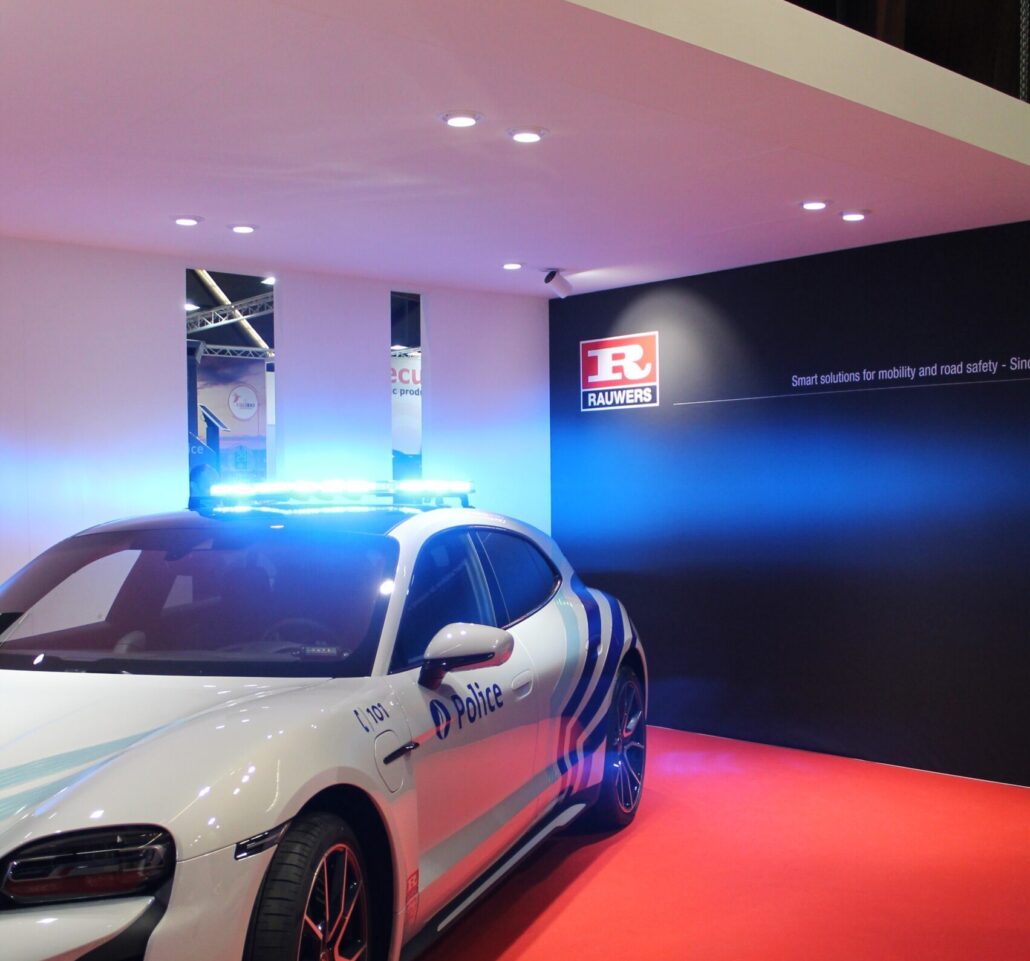 Geen enkel idee is te gek. Bij Expo Z denken we samen met de klant mee om tot de meest creatieve beursstand te komen. Porsche op de beursstand van Rauwers op Infopol.